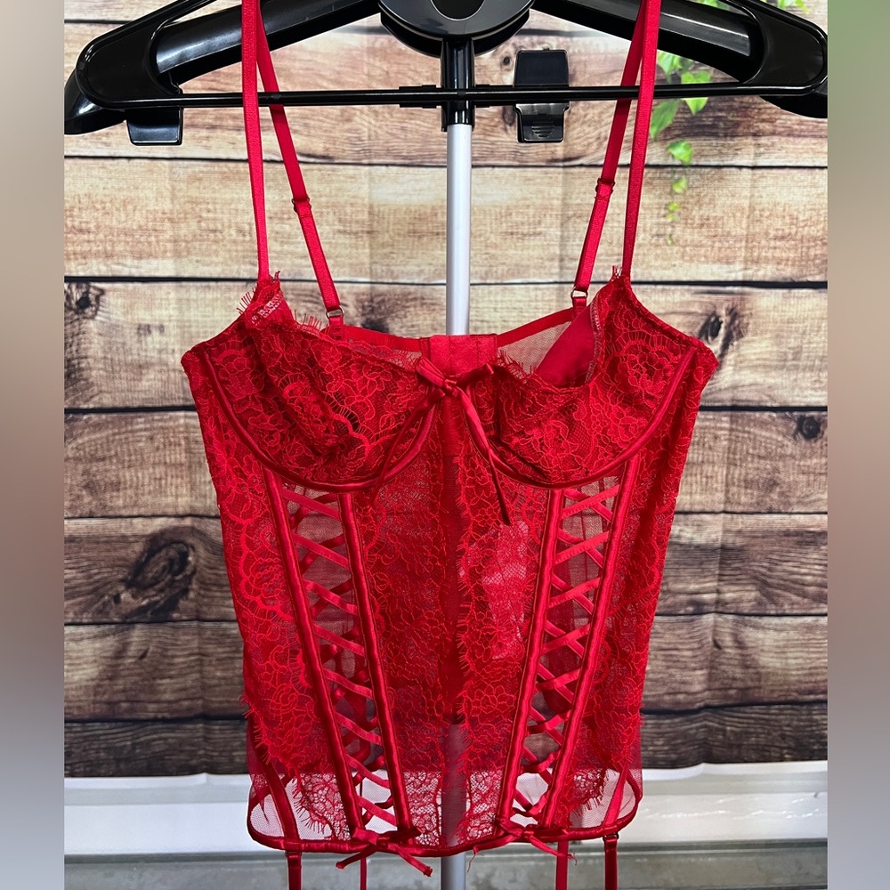 Victorias Secret Red Corset Top Size Medium NWT - Picture 4 of 11